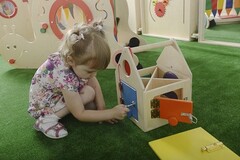 Домик с дверцами и замочками - fgospostavki.ru - Лесной