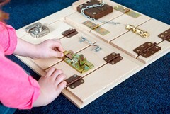 Тактильно-развивающая панель “Замочки” - fgospostavki.ru - Лесной