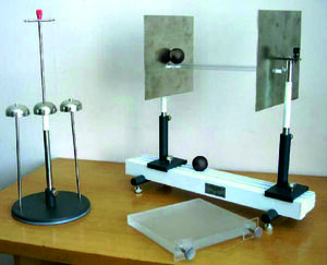 Демонстрационная установка «Конденсатор универсальный раздвижной»  - fgospostavki.ru - Лесной