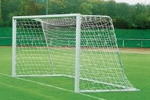 Сетка для футбольных ворот (нить 5 миллиметров, 5Х2Х(1Х1,5) ячейка 100Х100) - fgospostavki.ru - Лесной