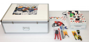 Учебный программно аппаратный комплекс «Электротехника для школ», исполнение настольное, ручное, кейс - fgospostavki.ru - Лесной