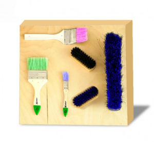 Тактильно-развивающая панель с мягкими кисточками - fgospostavki.ru - Лесной