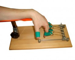 Настольный тренажер "Сгибание-разгибание пальцев" - fgospostavki.ru - Лесной